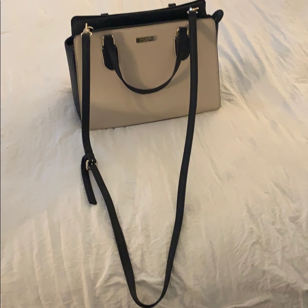 Kate Spade Purse - Picture 4 of 16